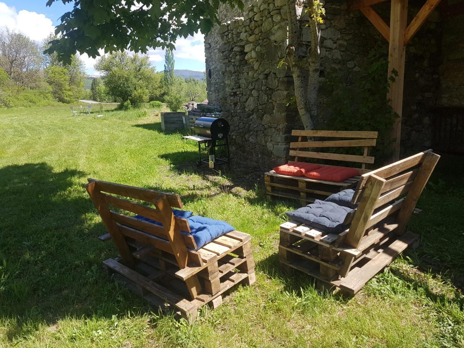 Les Gites Du Saro Chabestan Exteriér fotografie
